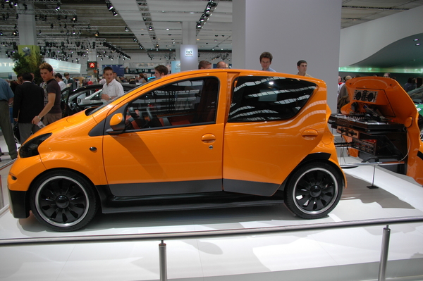 TOYOTA AYGO II 1.0 VVT-I X-CITE 5P Essence